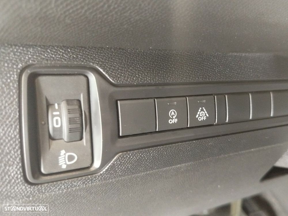 Peugeot 308 1.2 PureTech Business Line - 16