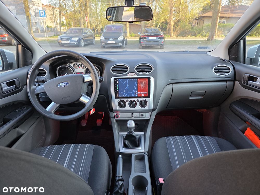 Ford Focus 1.6 Trend - 8