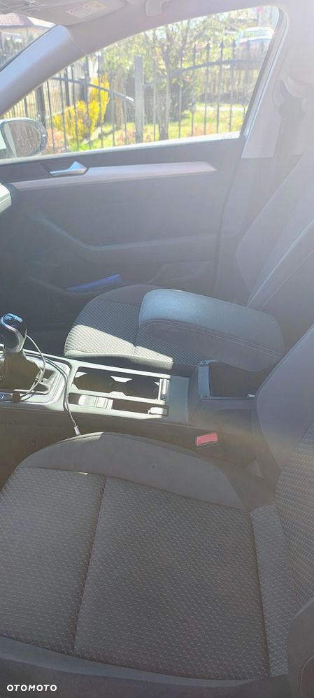 Volkswagen Passat 1.5 TSI EVO Essence - 17
