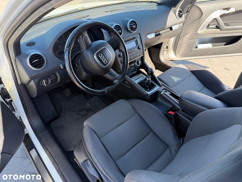 Audi A3 1.9 TDI Attraction - 10