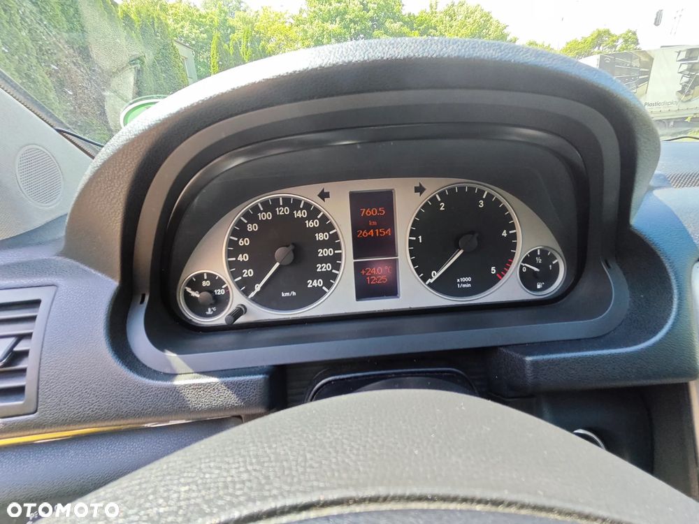 Mercedes-Benz Klasa B 180 CDI - 10