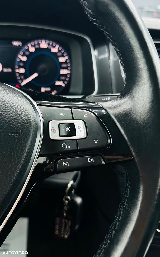 Volkswagen Golf 1.6 TDI (BlueMotion Technology) Trendline - 29