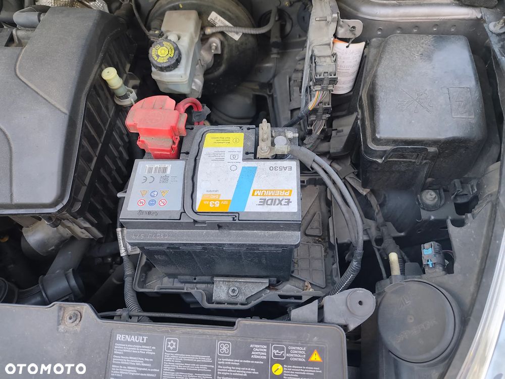 Renault Clio - 25