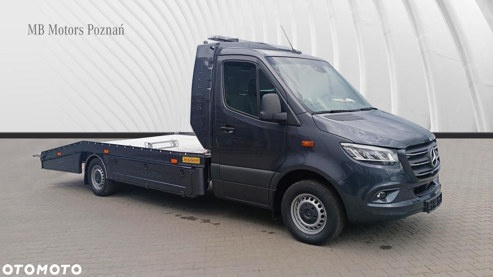 Mercedes-Benz Sprinter - 5