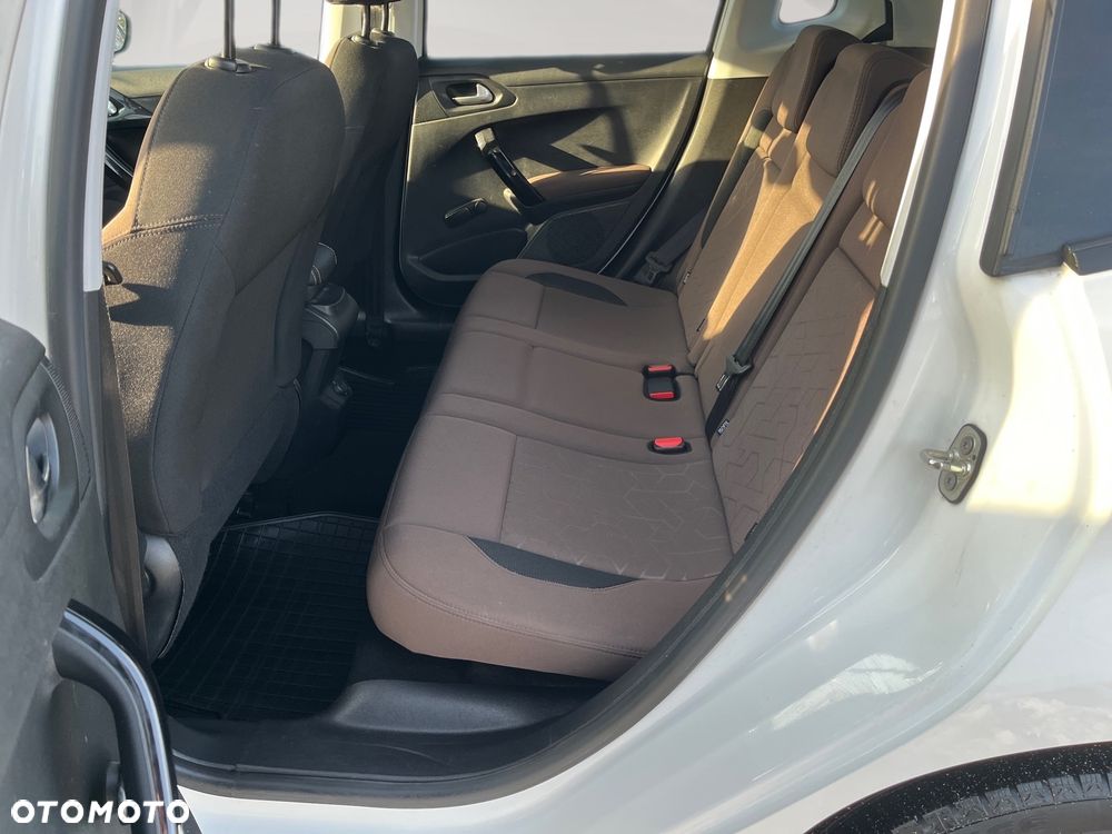 Peugeot 2008 1.4 HDi Active - 23