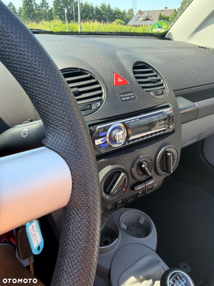 Volkswagen New Beetle 1.4 Freestyle - 24