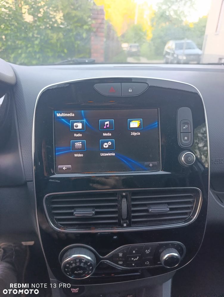 Renault Clio 1.2 16V Limited Plus - 24