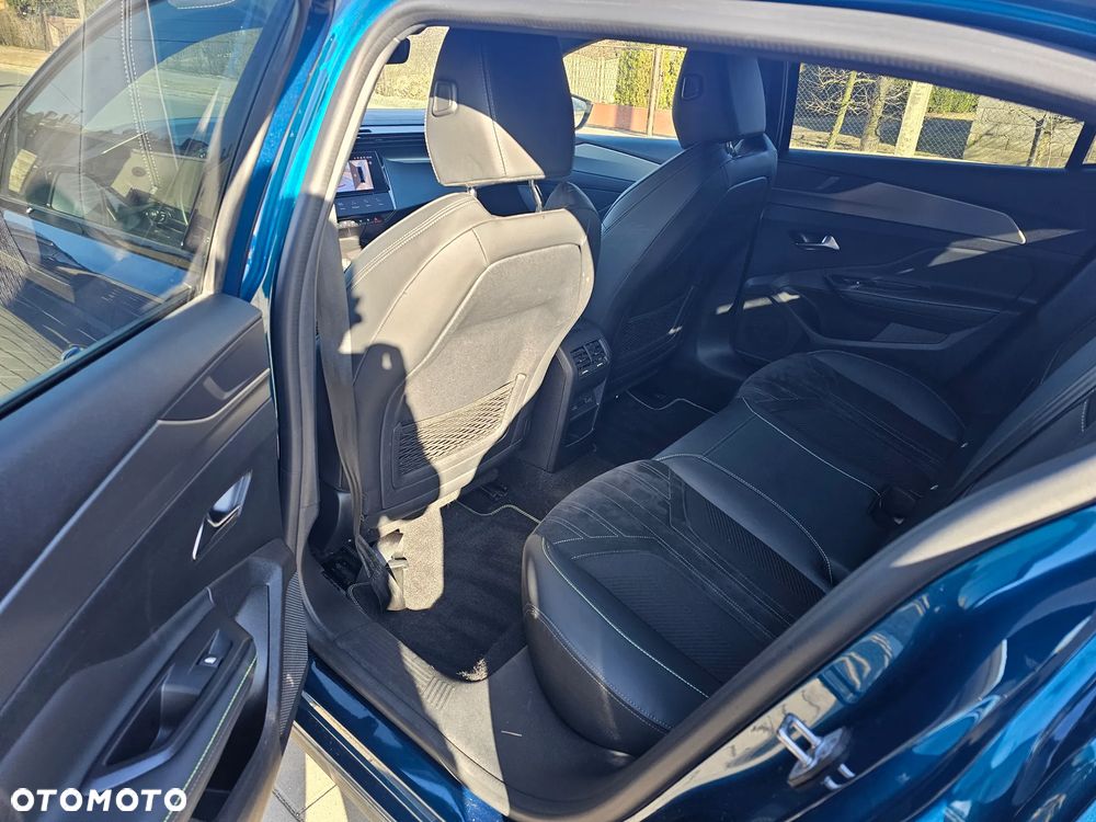 Peugeot 408 225 e-EAT8 GT Exclusive - 12