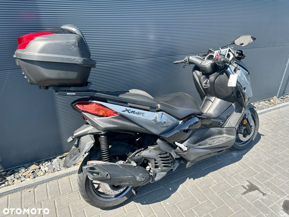 Yamaha X-max - 4