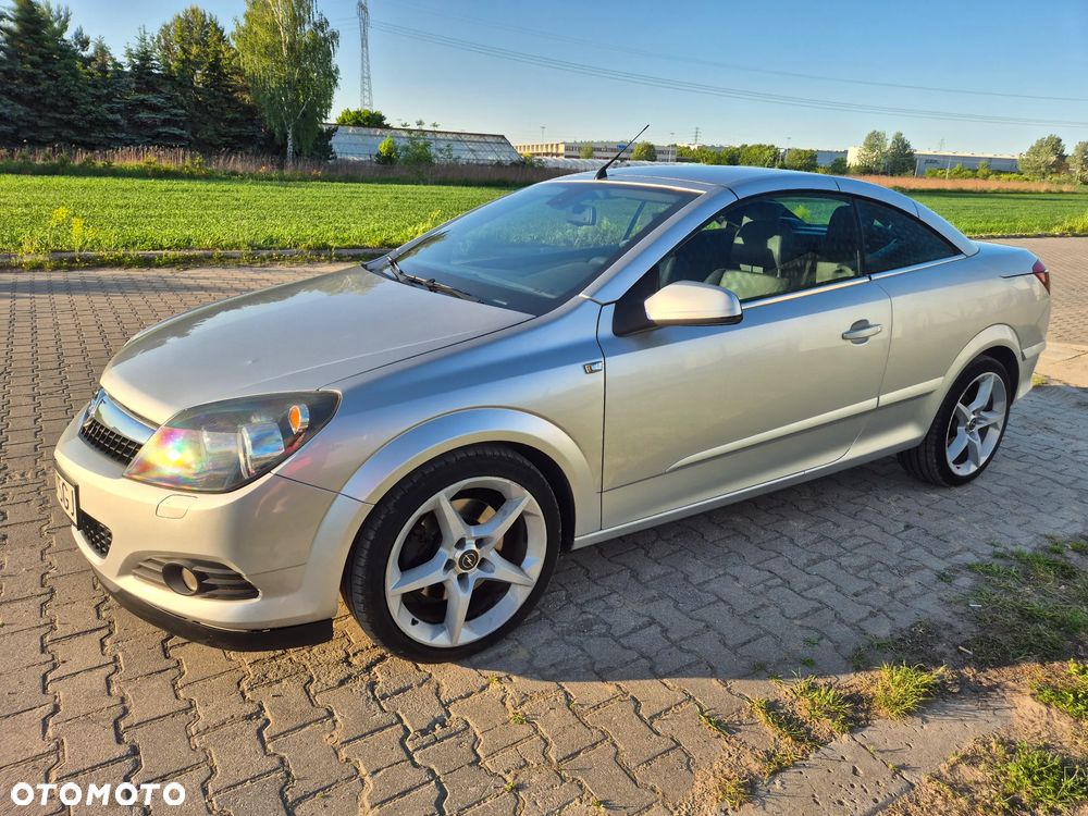Opel Astra 1.9 CDTI Sport - 28