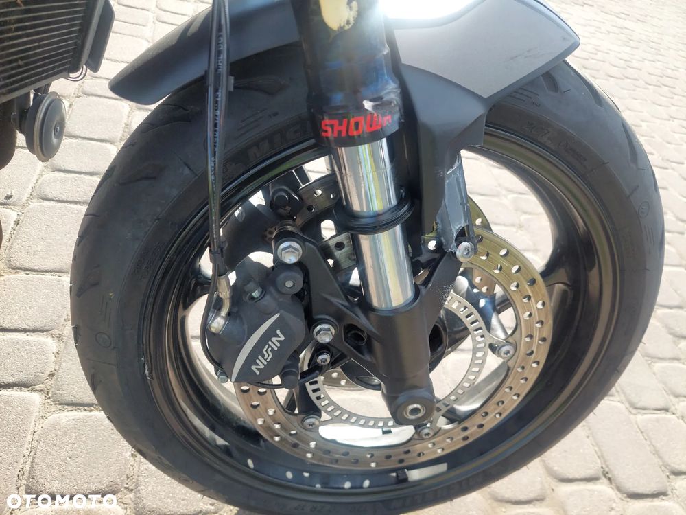 Triumph Trident - 11