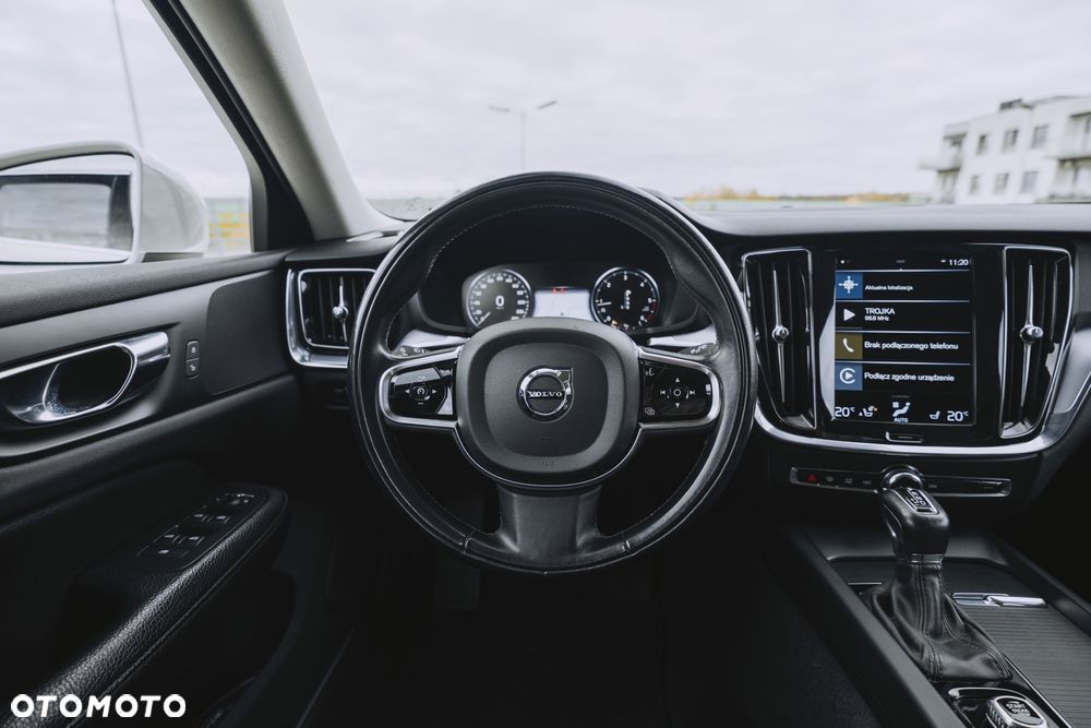 Volvo V60 D3 Geartronic Momentum - 19