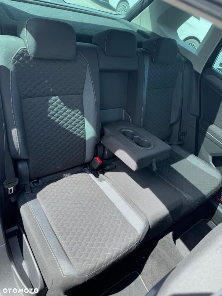 Volkswagen Tiguan - 23