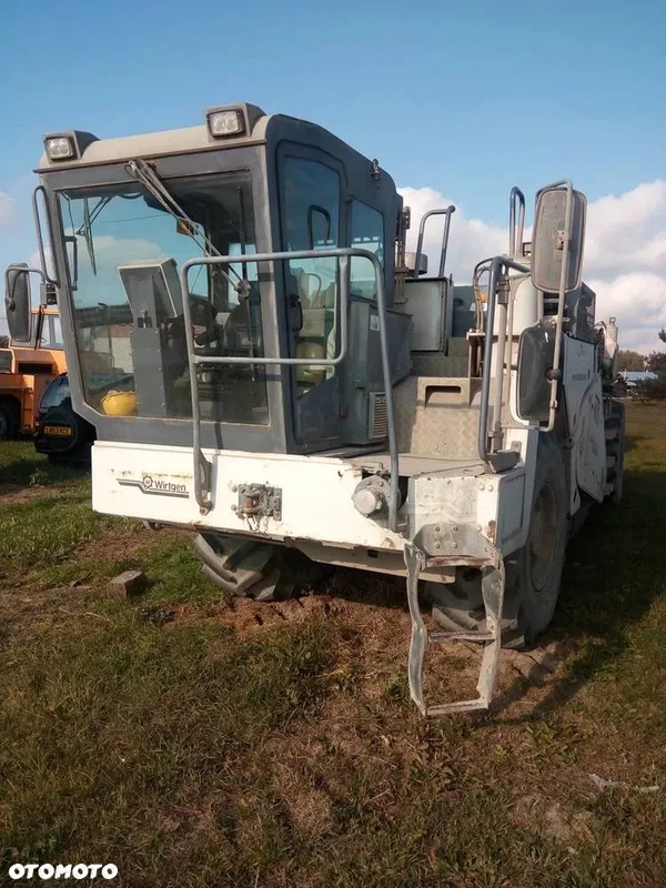 Wirtgen WR 2000