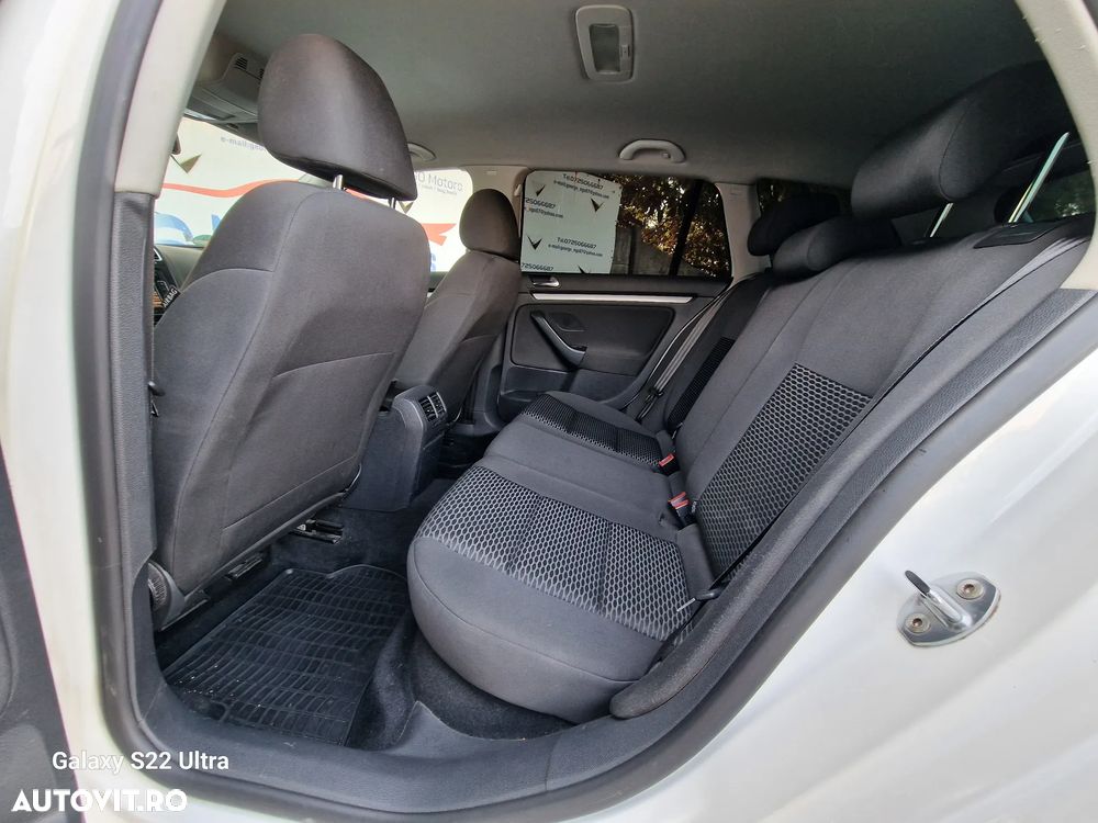 Volkswagen Golf 1.6 TDI BlueMotion Technology Trendline - 12