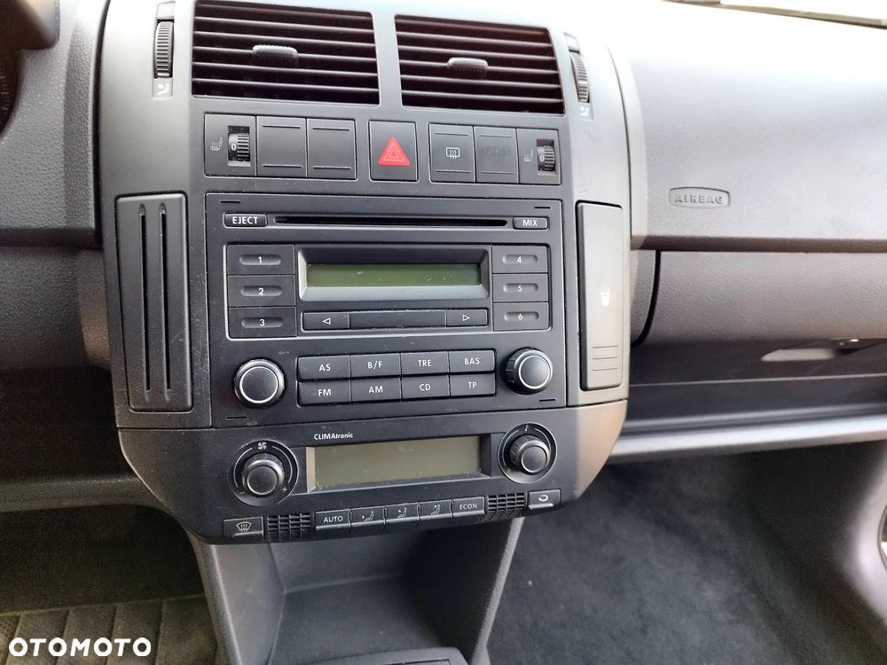 Volkswagen Polo - 14