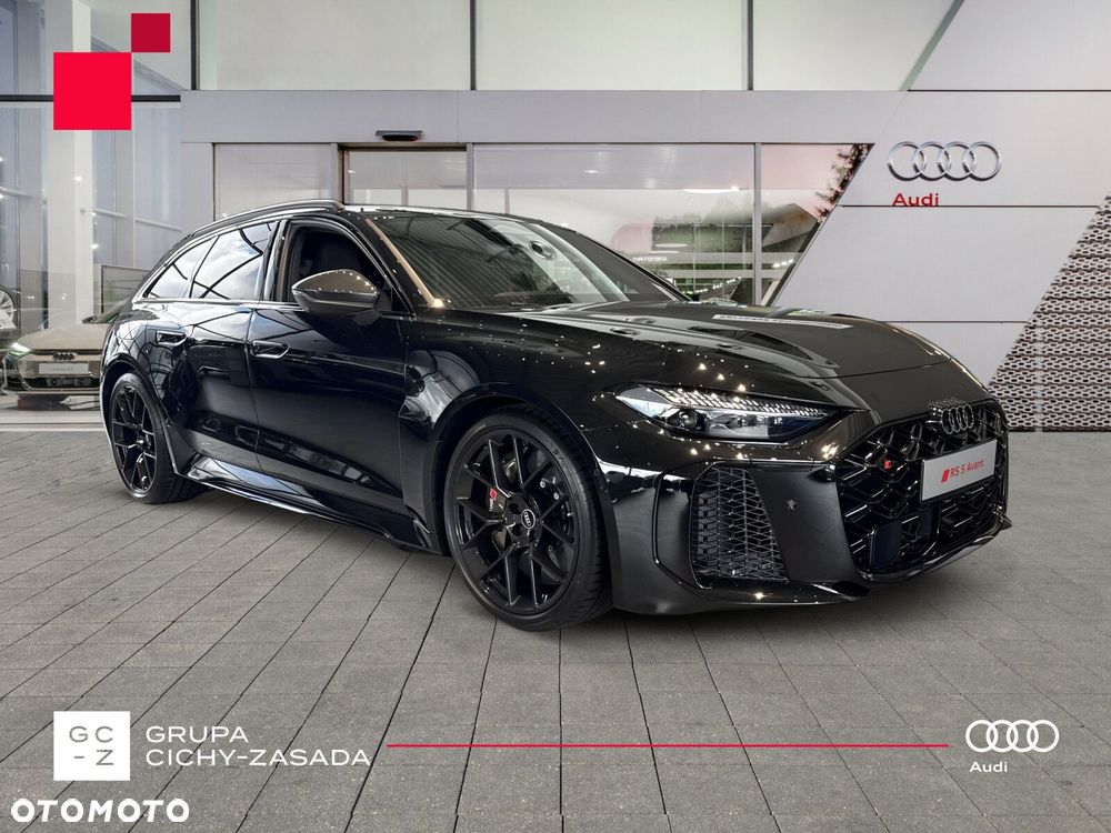 Audi RS5 Avant - 8