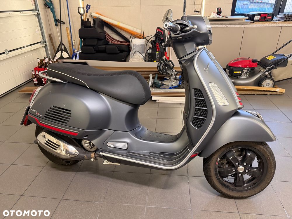 Piaggio Vespa - 4