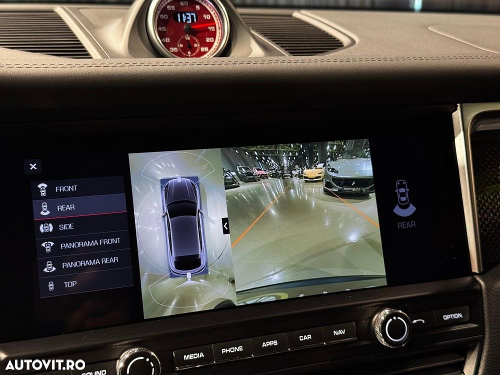 Porsche Macan Standard - 32