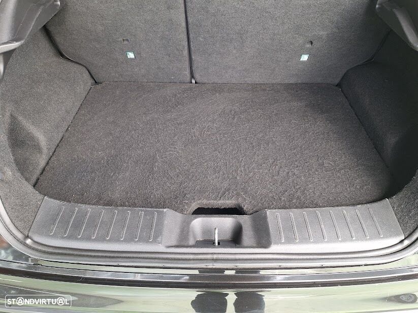 Nissan Juke 1.0 DIG-T N-Design Black DCT - 33