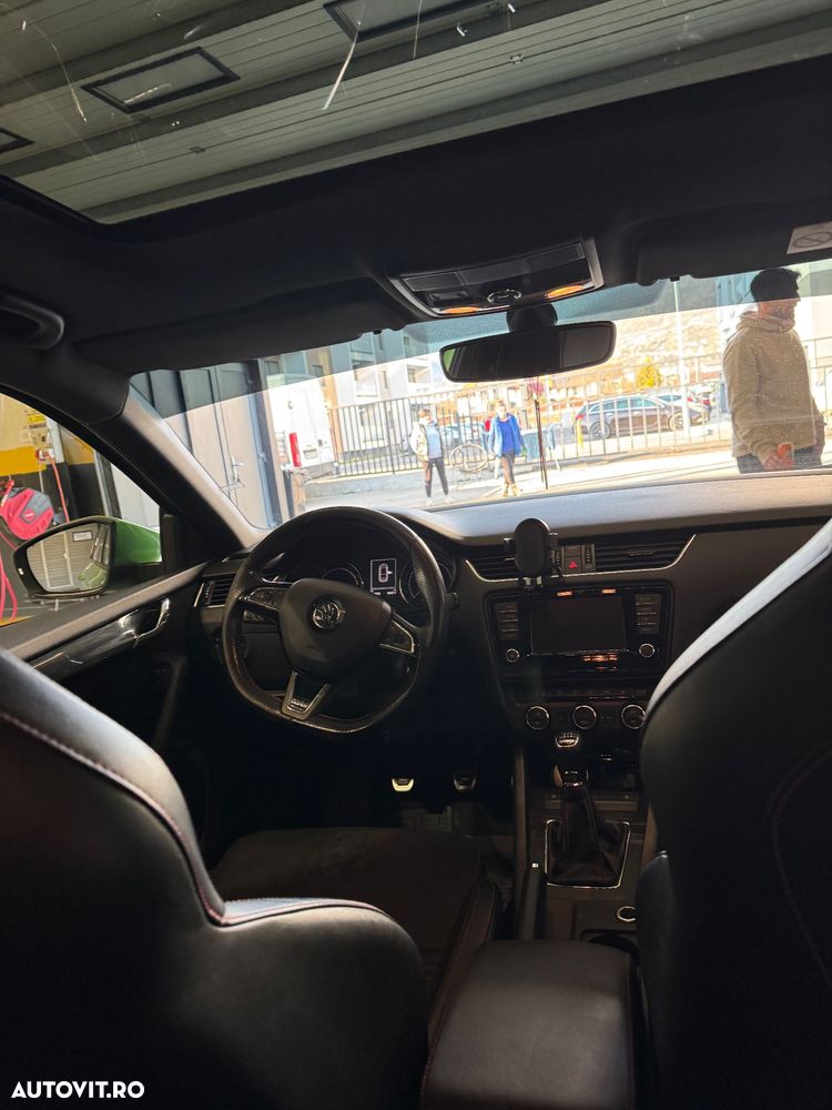 Skoda Octavia 2.0 TSI RS - 7
