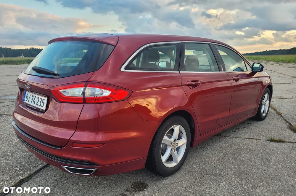 Ford Mondeo 2.0 TDCi Titanium PowerShift - 4