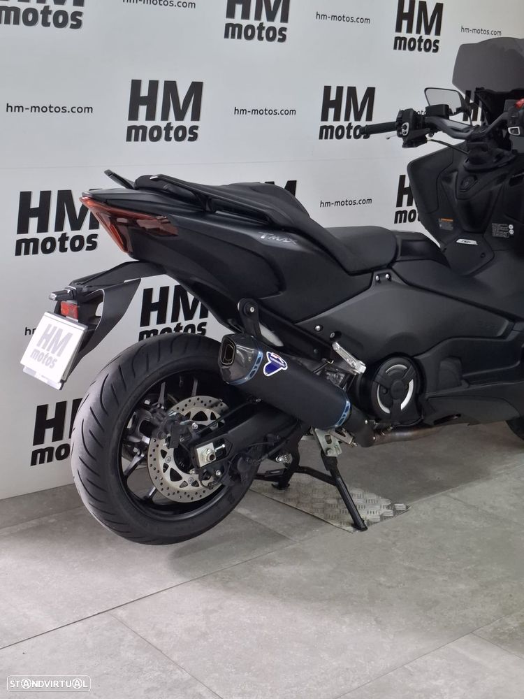 Yamaha TMAX 560 - 12