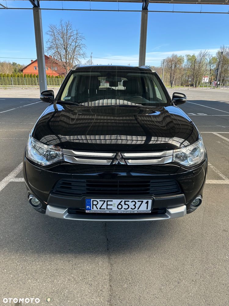 Mitsubishi Outlander 2.2 DI-D Instyle SDA 4WD - 3