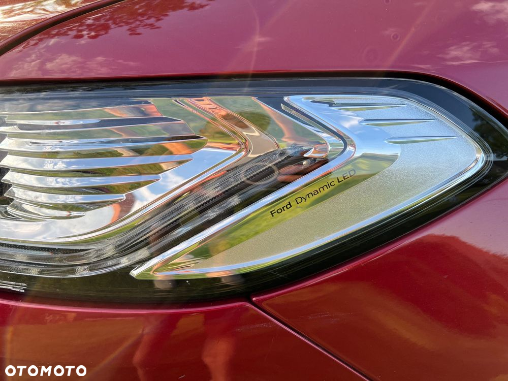 Ford Fusion 2.0 EcoBoost Titanium - 14