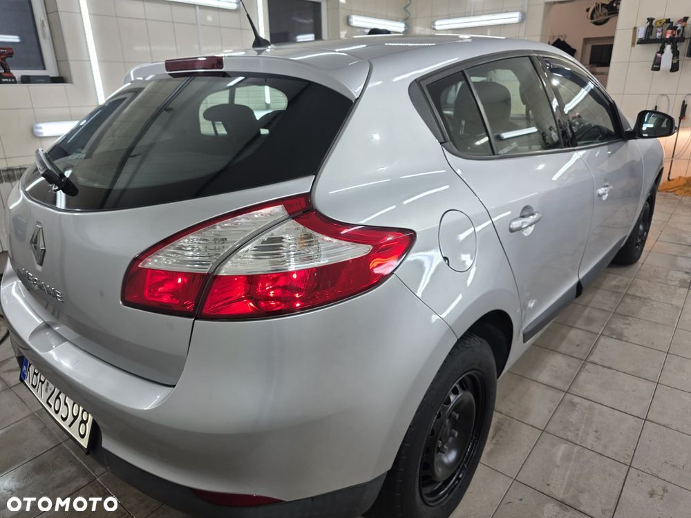 Renault Megane 1.6 16V 110 Dynamique - 6