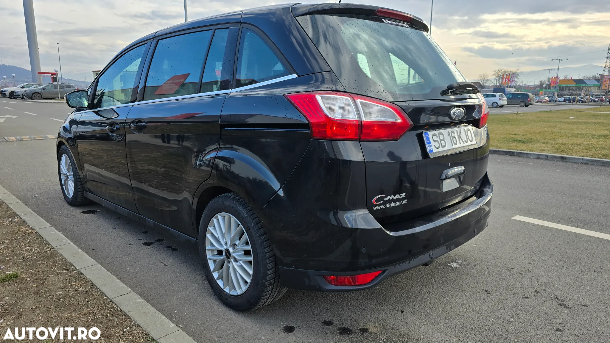 Ford Grand C-Max 1.6 TDCi Ambiente - 10