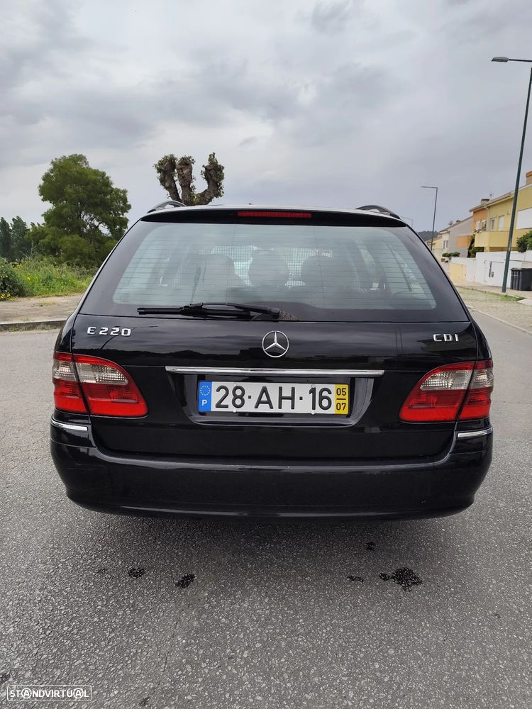 Mercedes-Benz E 220 CDi Elegance - 5