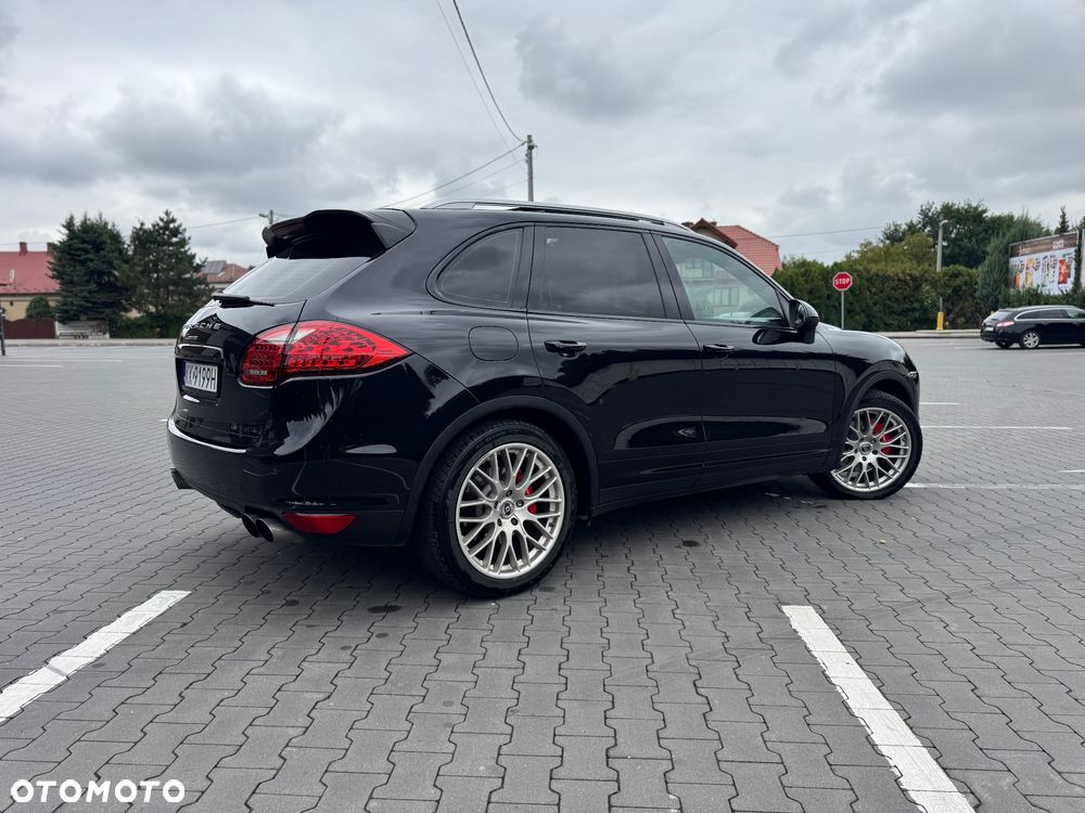 Porsche Cayenne - 8