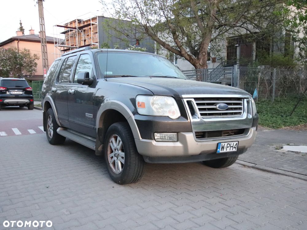 Ford Explorer 4.6 4WD - 6
