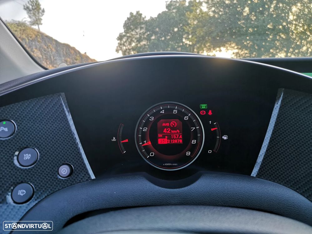 Honda Civic 2.0 i-VTEC Type R Championship White Edition - 12