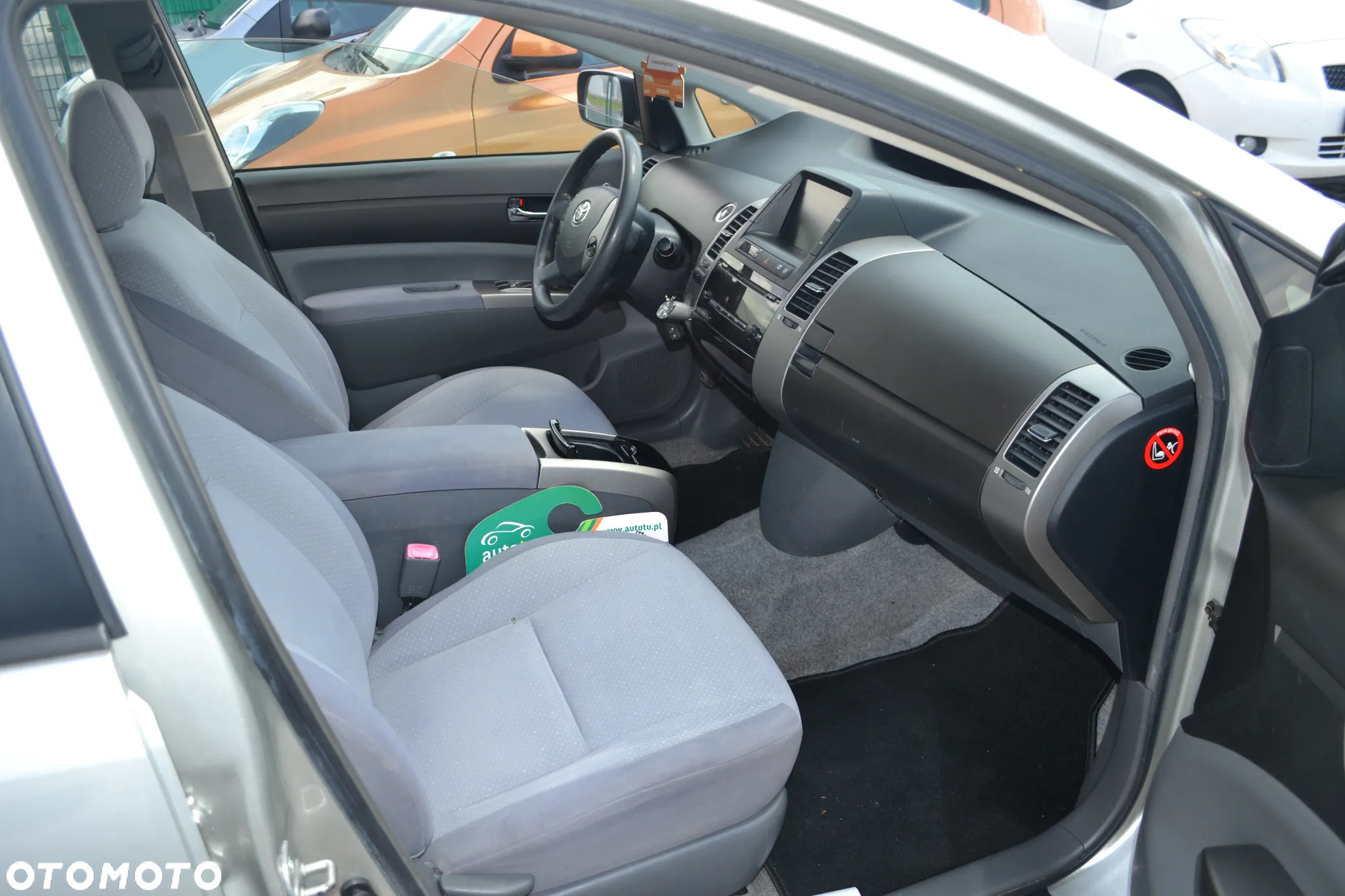 Toyota Prius - 6