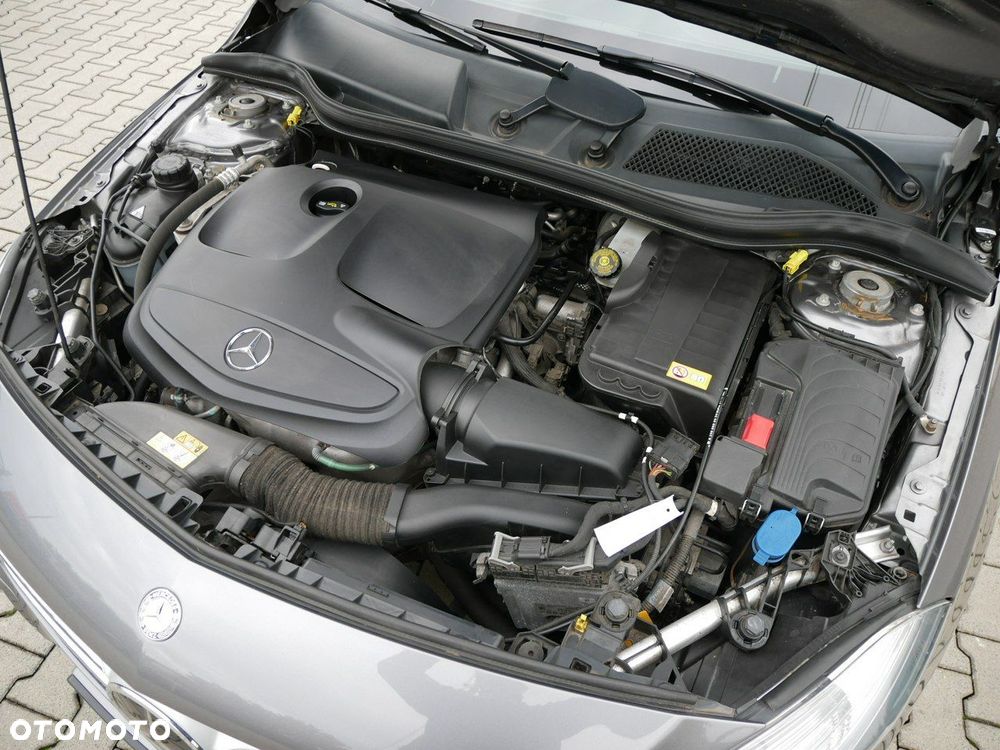 Mercedes-Benz Klasa A 180 (BlueEFFICIENCY) - 28