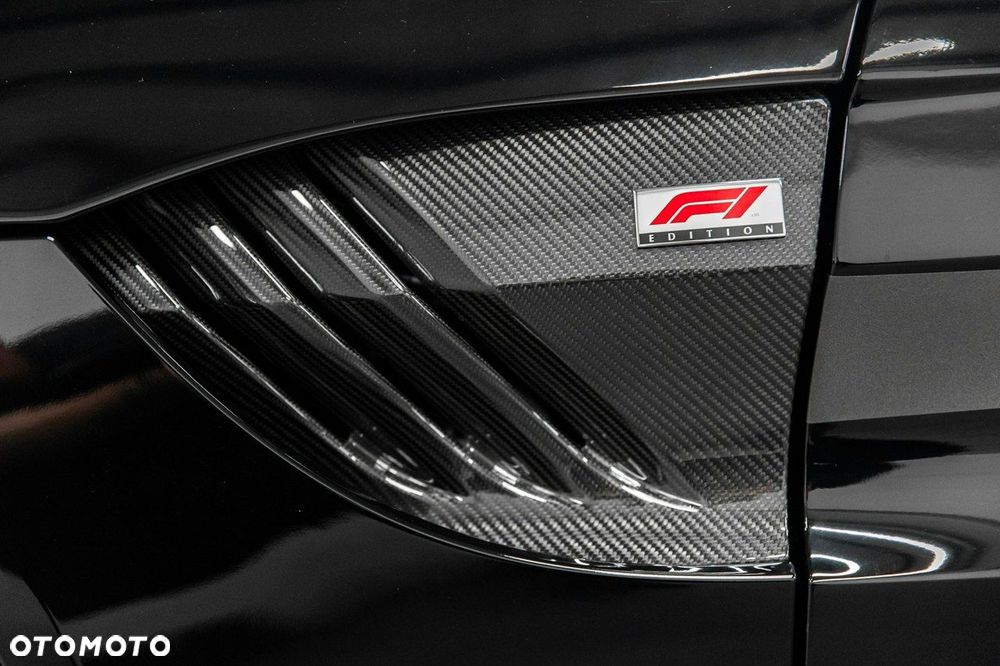 Aston Martin Vantage - 19