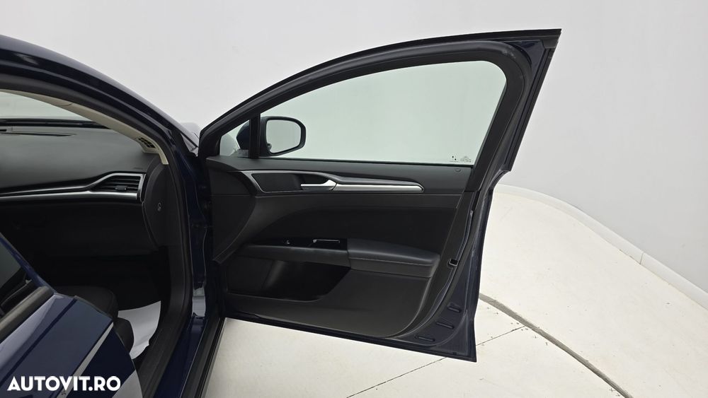 Ford Mondeo 2.0 HEV Trend - 18