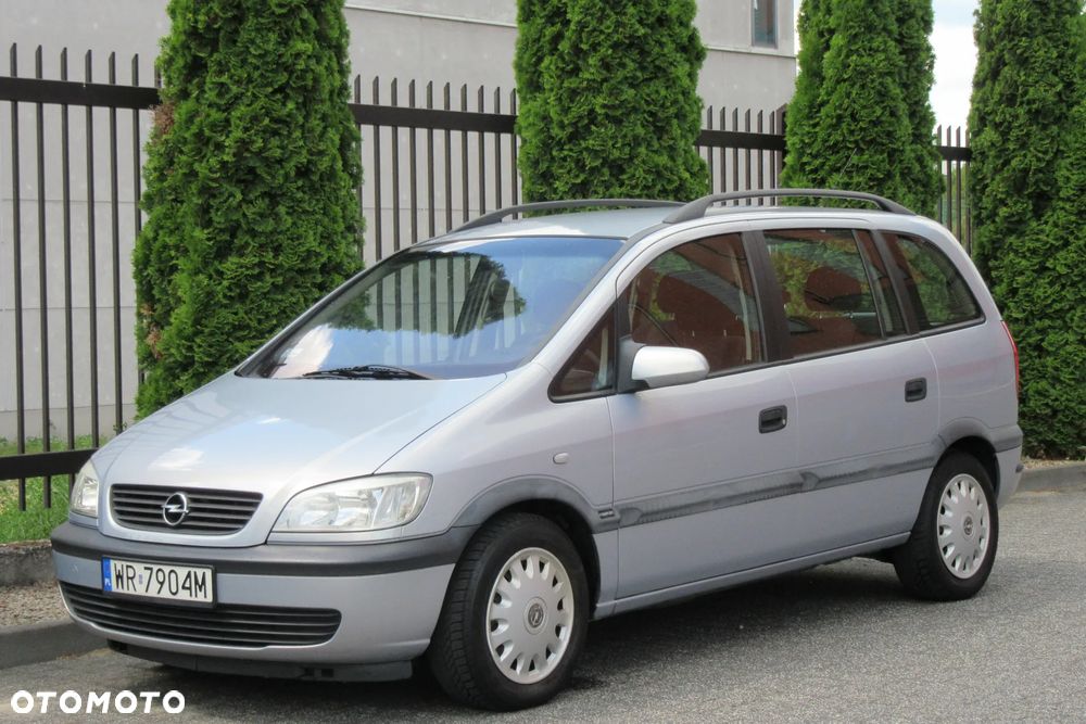 Opel Zafira 2.0 DTI - 1