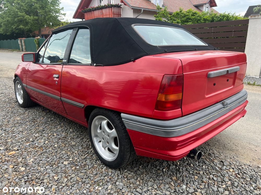 Opel Kadett 1.6 - 3