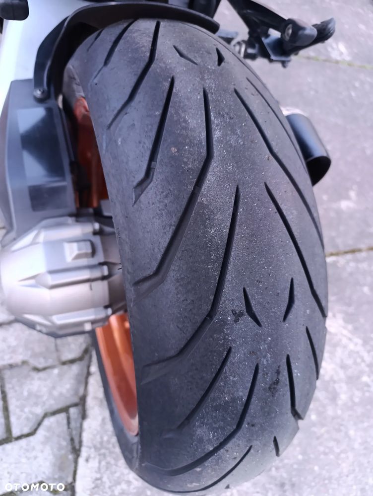 Honda VFR - 10