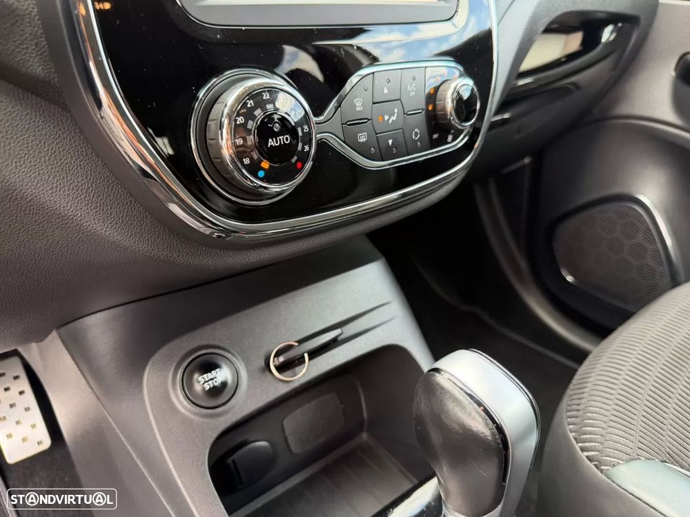 Renault Captur 1.2 TCe Exclusive EDC - 17