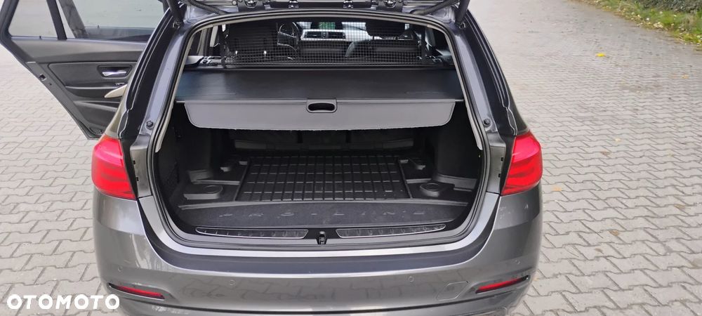 BMW Seria 3 318d Sport Line - 8