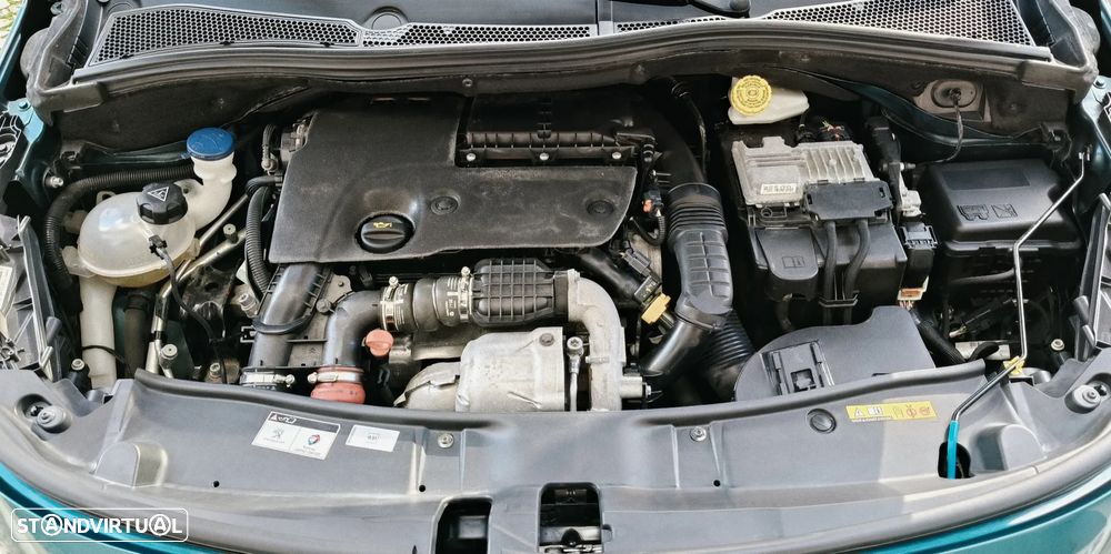 Peugeot 2008 1.6 BlueHDi Allure - 28