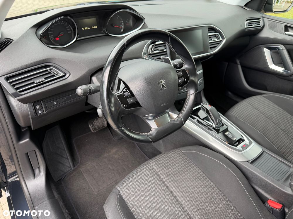 Peugeot 308 1.5 BlueHDi Allure S&S EAT6 - 8