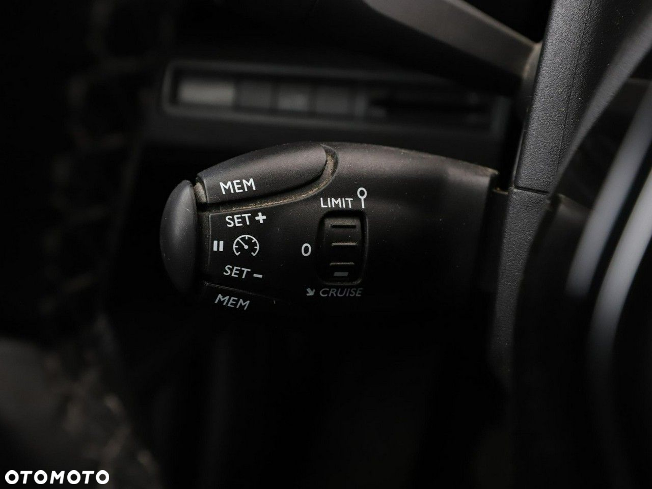 Peugeot 5008 1.5 BlueHDi Allure S&S - 36