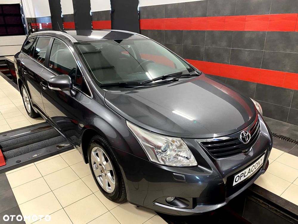 Toyota Avensis Touring Sports 1.8 Executive - 5