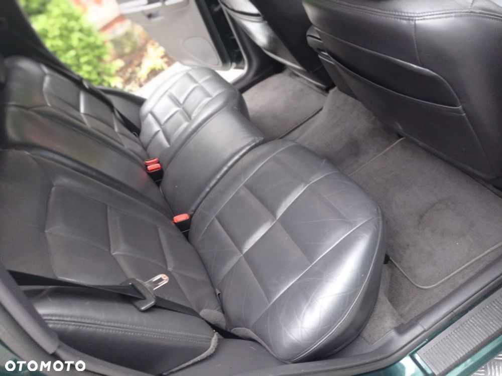 Jeep Grand Cherokee - 28