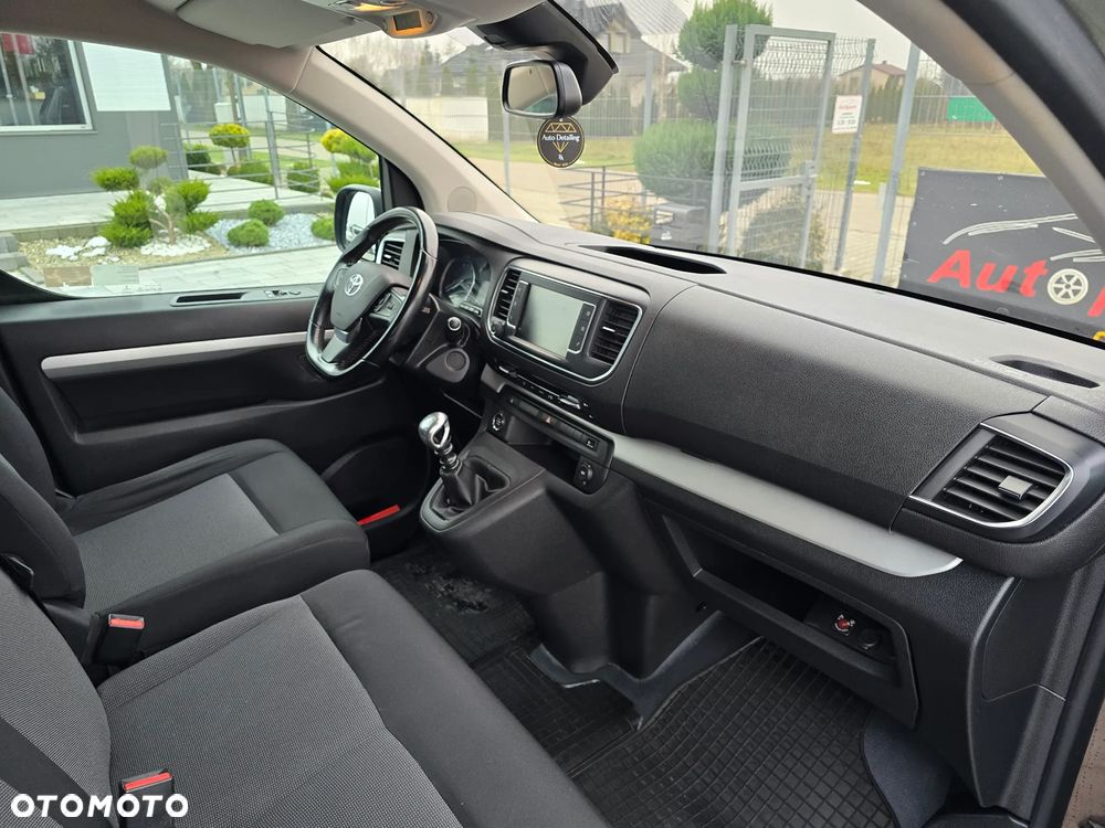 Toyota Proace Verso - 22